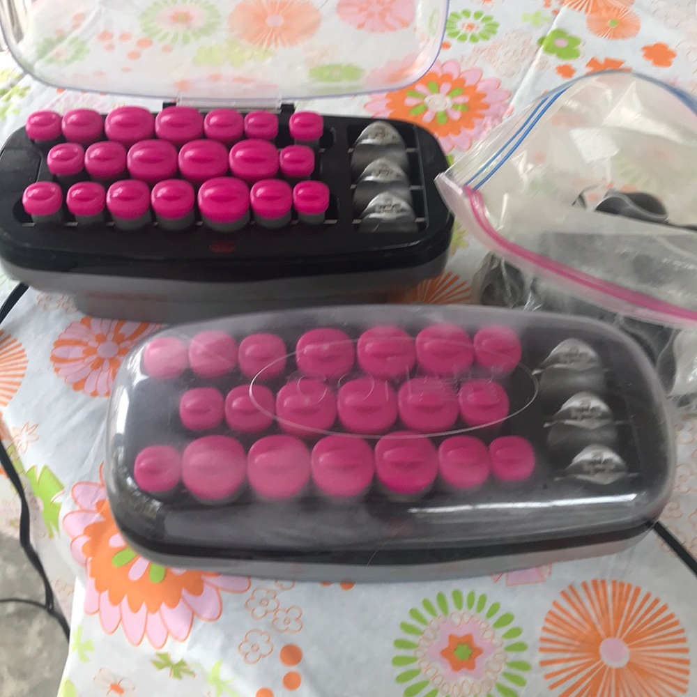 Hot rollers with clips